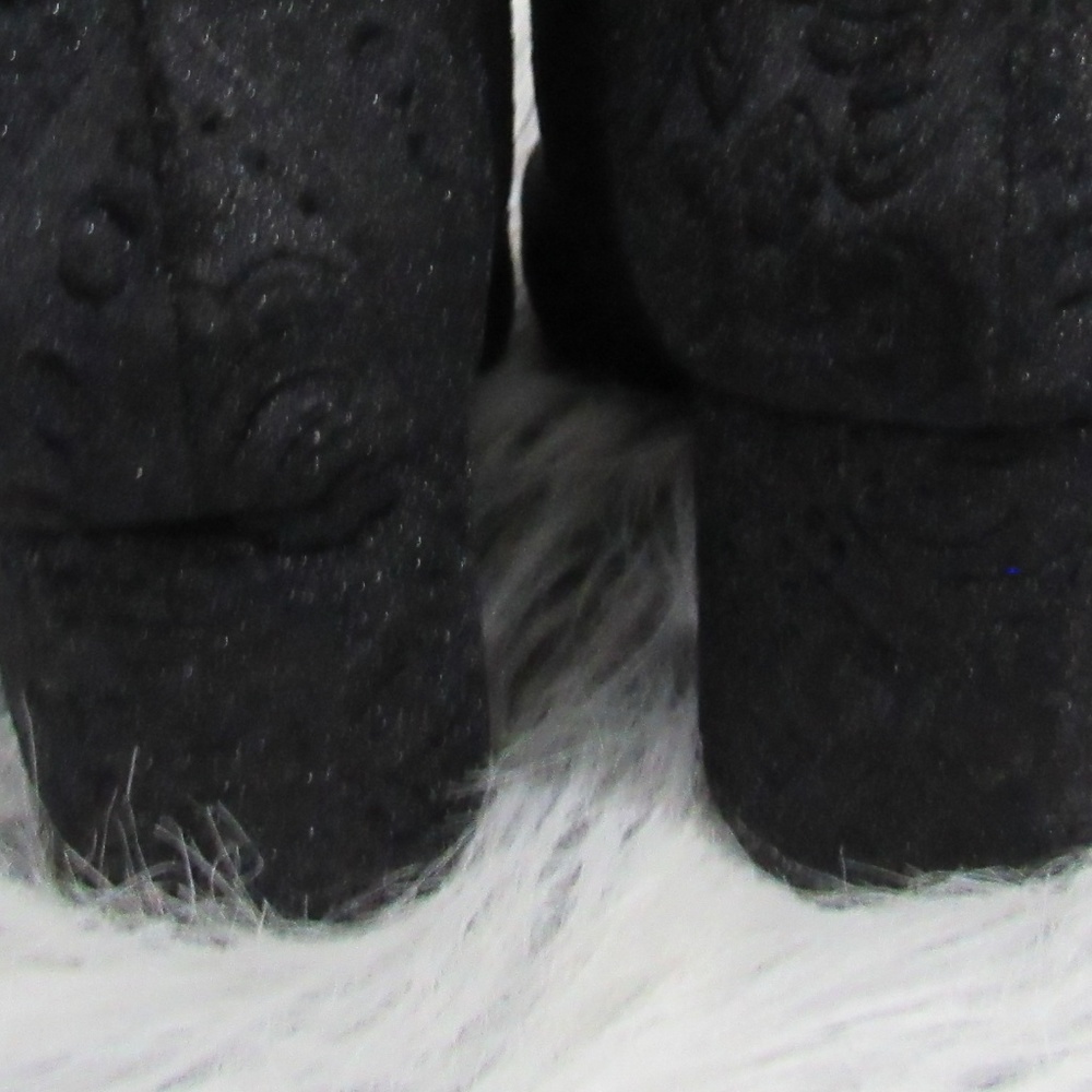 Size 6 Zigi Soho Nydia  Black Velvet Ankle Boot - Picture 4 of 7